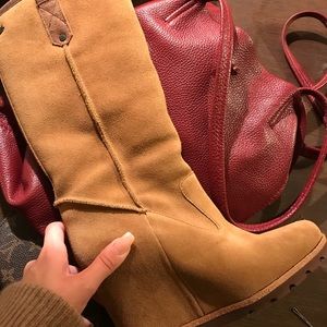 UGG Soleil boots